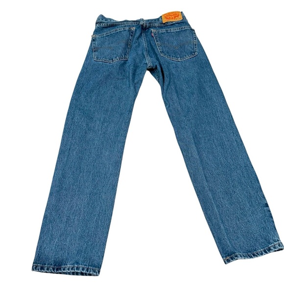 Levi’s 505 Straight Fit Men’s Jean Medium Wash Size 30x30 - Picture 2 of 3